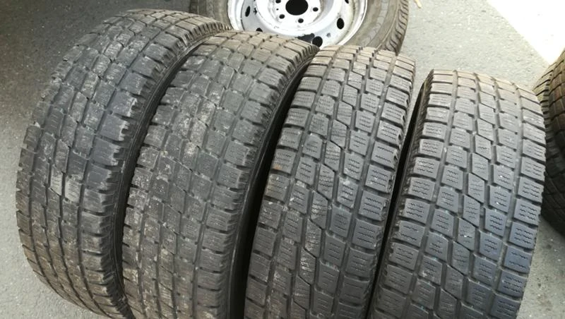 Гуми Зимни 215/75R16, снимка 2 - Гуми и джанти - 26741005