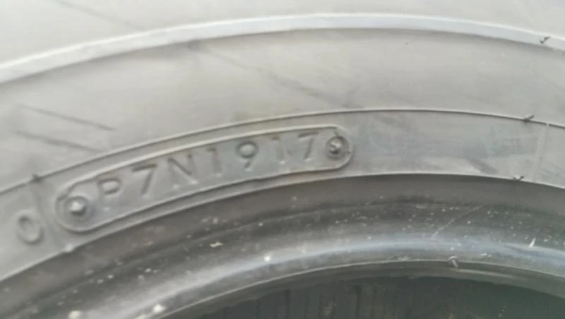 Гуми Зимни 215/75R16, снимка 7 - Гуми и джанти - 26741005