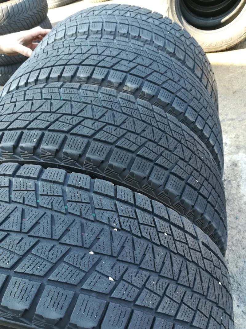 Гуми Зимни 215/70R16, снимка 3 - Гуми и джанти - 26799112