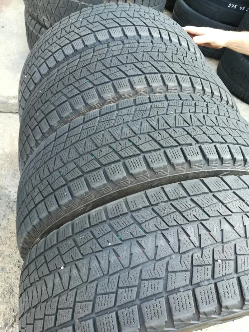 Гуми Зимни 215/70R16, снимка 2 - Гуми и джанти - 26799112