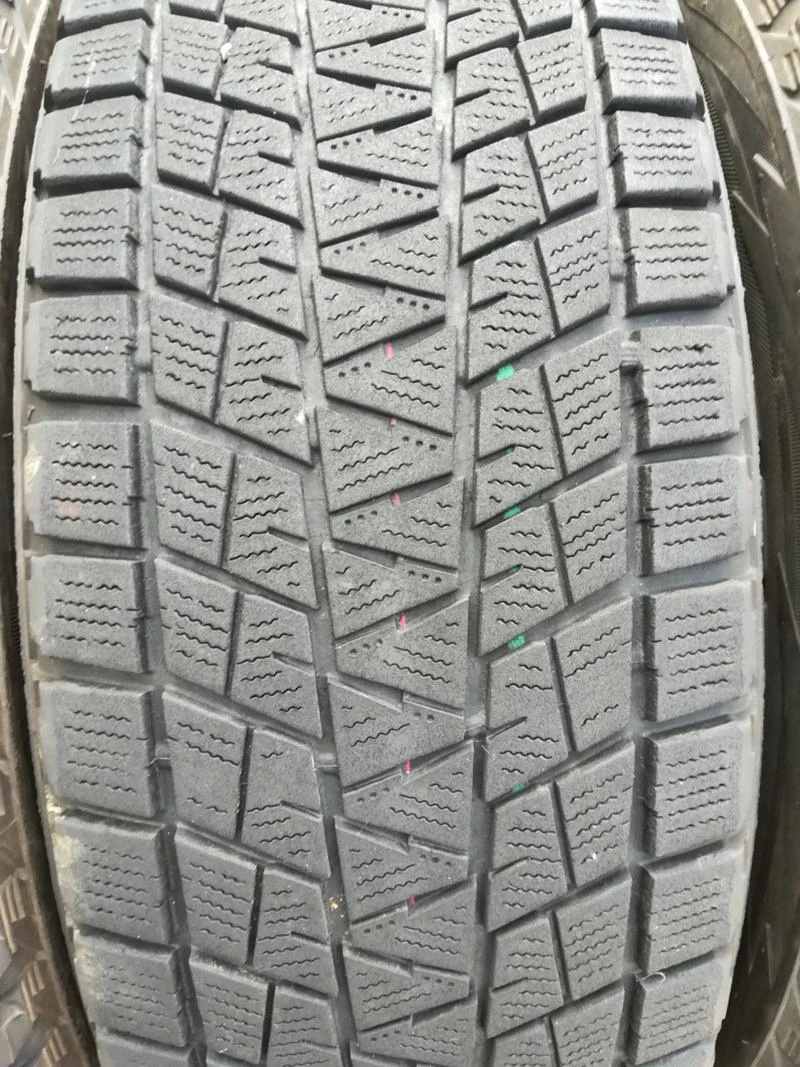 Гуми Зимни 215/70R16, снимка 4 - Гуми и джанти - 26799112