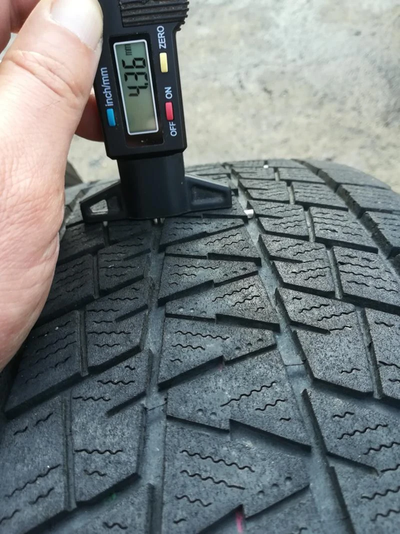 Гуми Зимни 215/70R16, снимка 10 - Гуми и джанти - 26799112