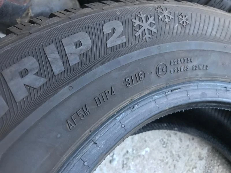 Гуми Зимни 215/60R16, снимка 10 - Гуми и джанти - 26998416