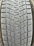 Гуми Зимни 215/70R16, снимка 4