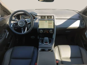 Jaguar E-pace 2.0 MHEV, снимка 9