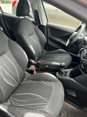 Peugeot 208, снимка 12