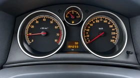Opel Astra 1.6 Бензин/ Газ, 116К.с, снимка 14