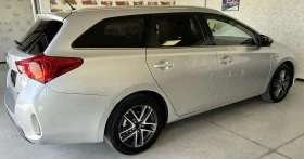     Toyota Auris 1.8 HYBRID