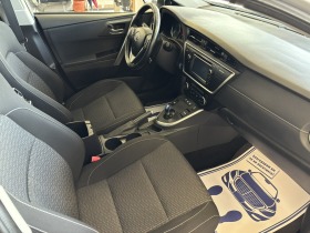 Toyota Auris 1.8 HYBRID, снимка 10
