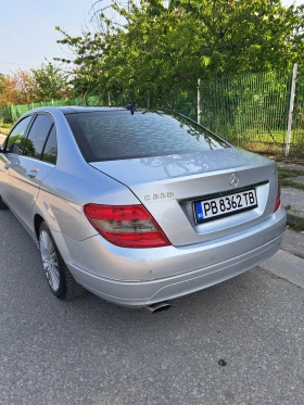 Mercedes-Benz 220 | Mobile.bg    2