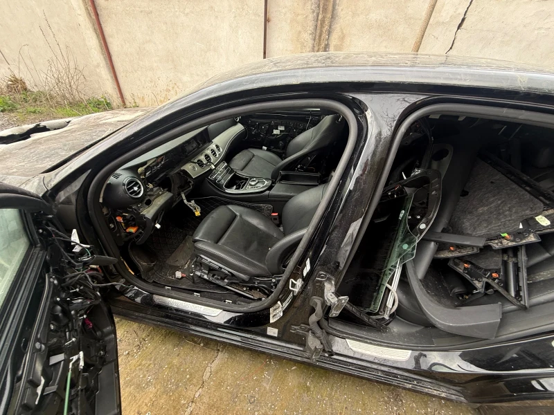 Mercedes-Benz E 220, снимка 10 - Автомобили и джипове - 44219356