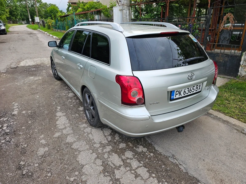 Toyota Avensis, снимка 4 - Автомобили и джипове - 48043635