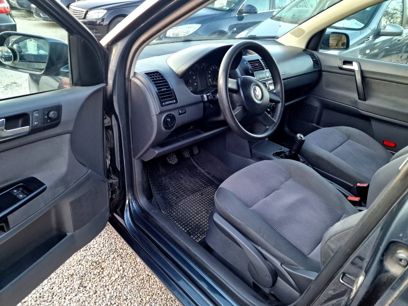 VW Polo 1.4i 117000km, снимка 6 - Автомобили и джипове - 48323171