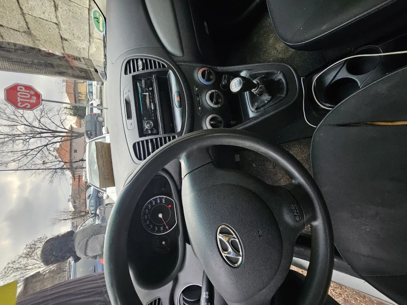 Hyundai I10, снимка 4 - Автомобили и джипове - 48429175