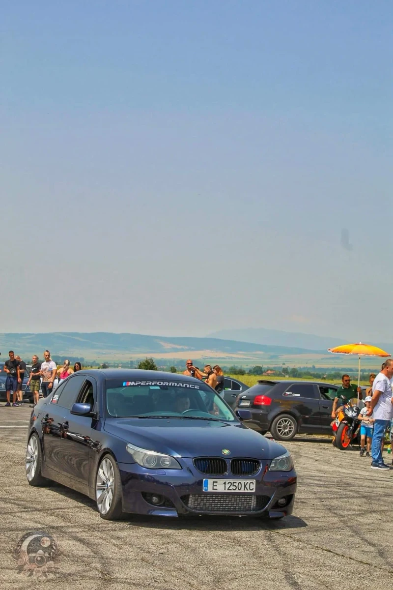 BMW 530, снимка 8 - Автомобили и джипове - 49451643