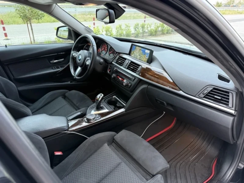 BMW 320 xDrive 4x4, снимка 10 - Автомобили и джипове - 52314745