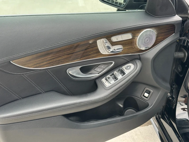 Mercedes-Benz C 63 AMG, снимка 10 - Автомобили и джипове - 52325148