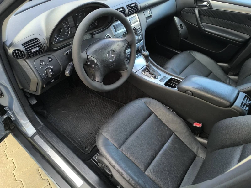 Mercedes-Benz C 200 2.2 122к.с., снимка 11 - Автомобили и джипове - 53012430