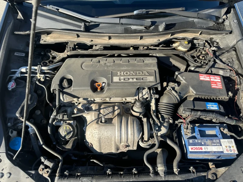 Honda Accord 2.2-FACE-AUTOMAT-FULL-SERVICE-БЕЗ-РЪЖДА-1Г-ГАРАНЦИ, снимка 14 - Автомобили и джипове - 53106938