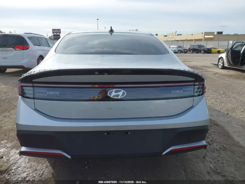 Hyundai Sonata SE, снимка 5 - Автомобили и джипове - 53144918