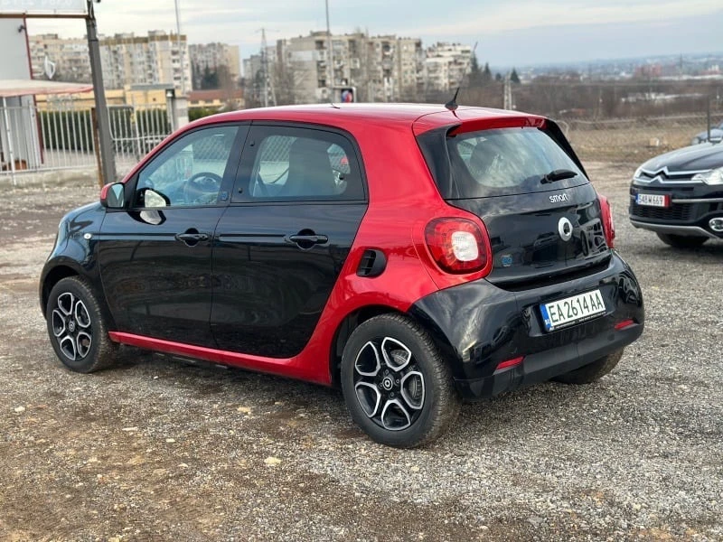 Smart Forfour, снимка 8 - Автомобили и джипове - 47437947