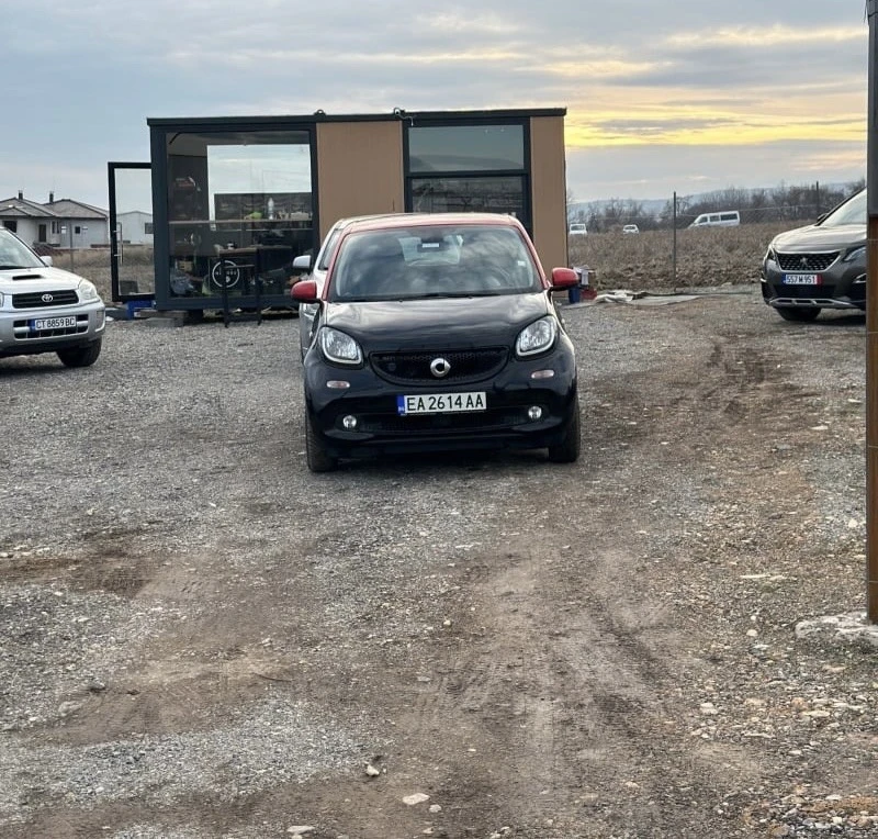 Smart Forfour, снимка 2 - Автомобили и джипове - 47437947