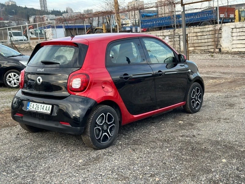 Smart Forfour, снимка 13 - Автомобили и джипове - 49065052