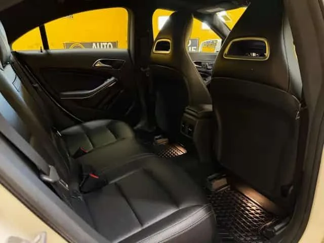 Mercedes-Benz CLA 250 NAVI * КАМЕРА * ПОДГРЕВИ * CARFAX, снимка 12 - Автомобили и джипове - 54431843