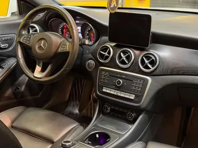 Mercedes-Benz CLA 250 NAVI * КАМЕРА * ПОДГРЕВИ * CARFAX, снимка 14 - Автомобили и джипове - 54431843
