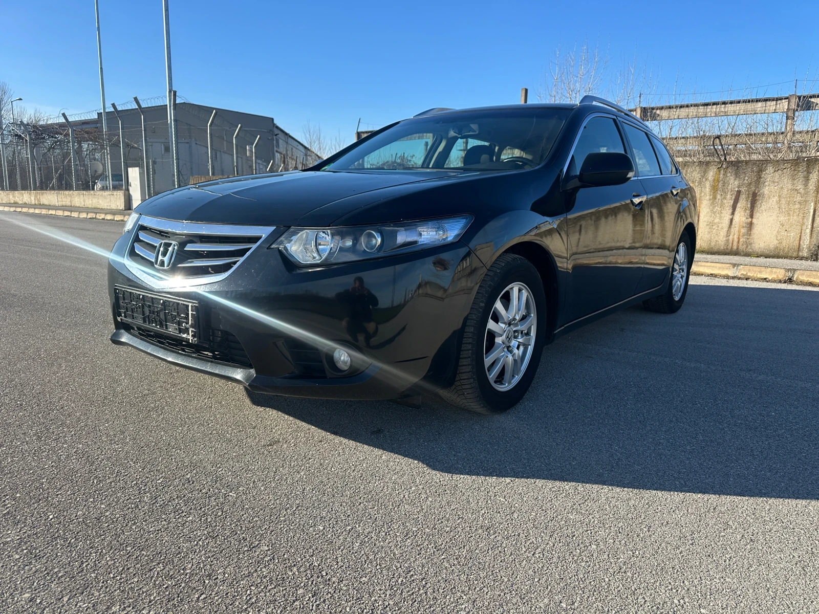 Honda Accord 2.2-FACE-AUTOMAT-FULL-SERVICE-БЕЗ-РЪЖДА-1Г-ГАРАНЦИ, снимка 1