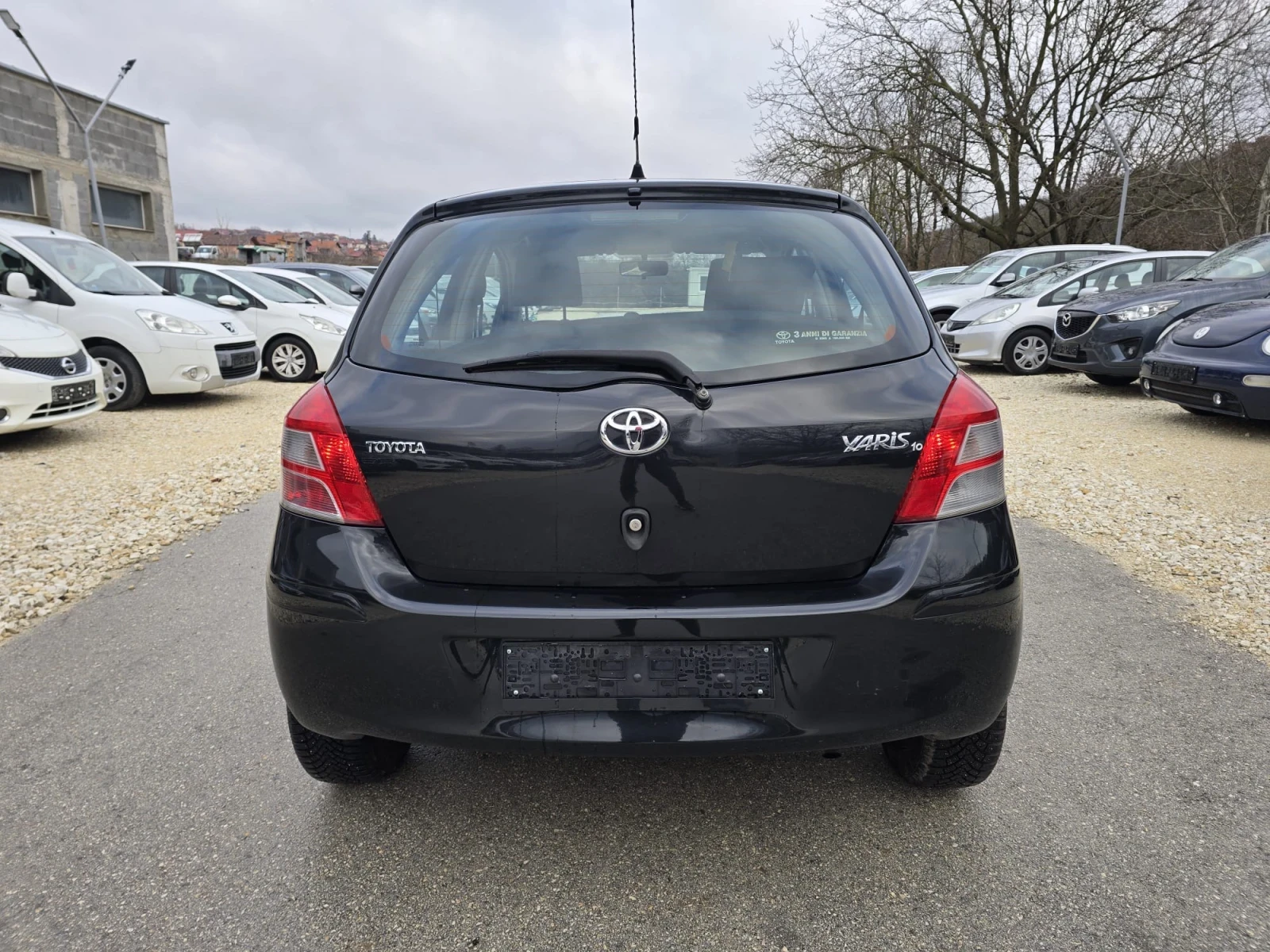 Toyota Yaris 147хил. Facelift  - изображение 8