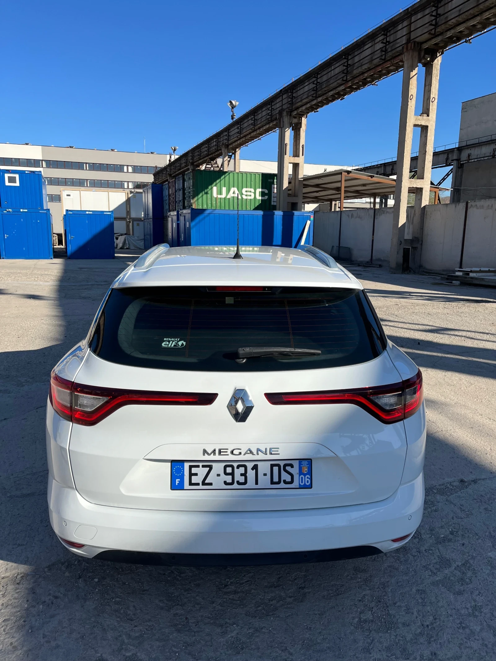 Renault Megane 1.5/110/АВТОМАТИК/НОВ ВНОС - изображение 6