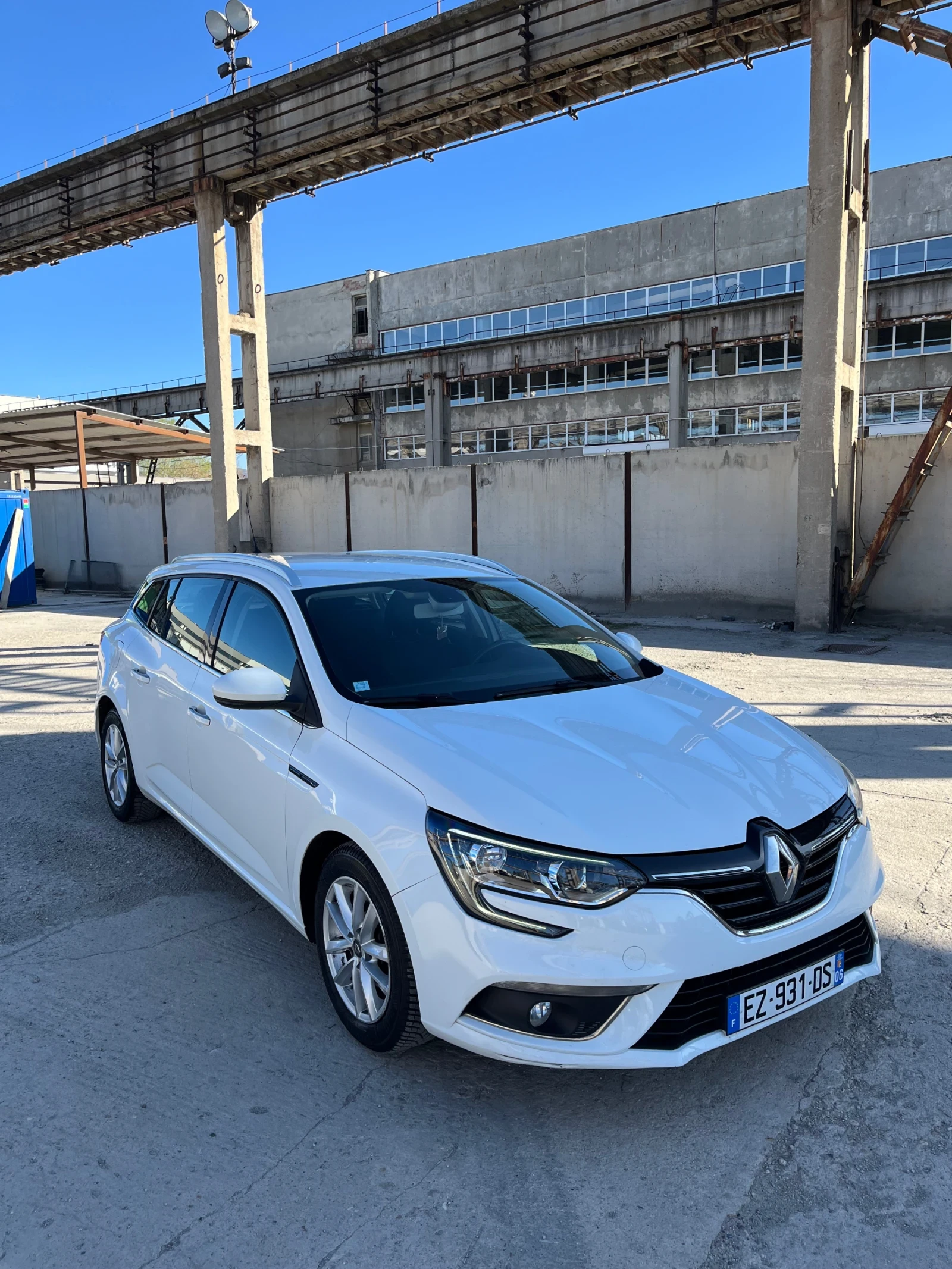 Renault Megane 1.5/110/АВТОМАТИК/НОВ ВНОС - изображение 2