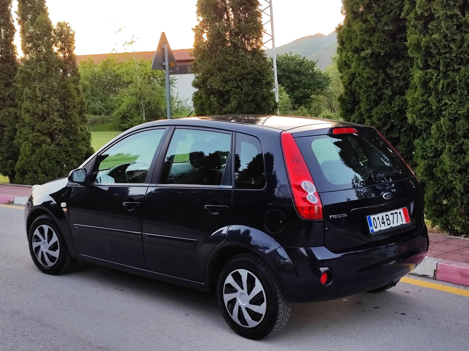 Ford Fiesta 1.3I 16V(69)* FIFTY-EDITION* FACELIFT* НОВ ВНОС*  - изображение 4