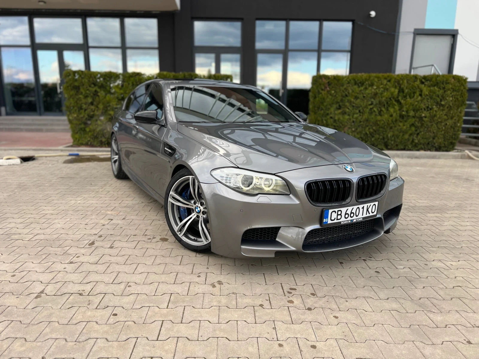 BMW M5 F10 - изображение 5
