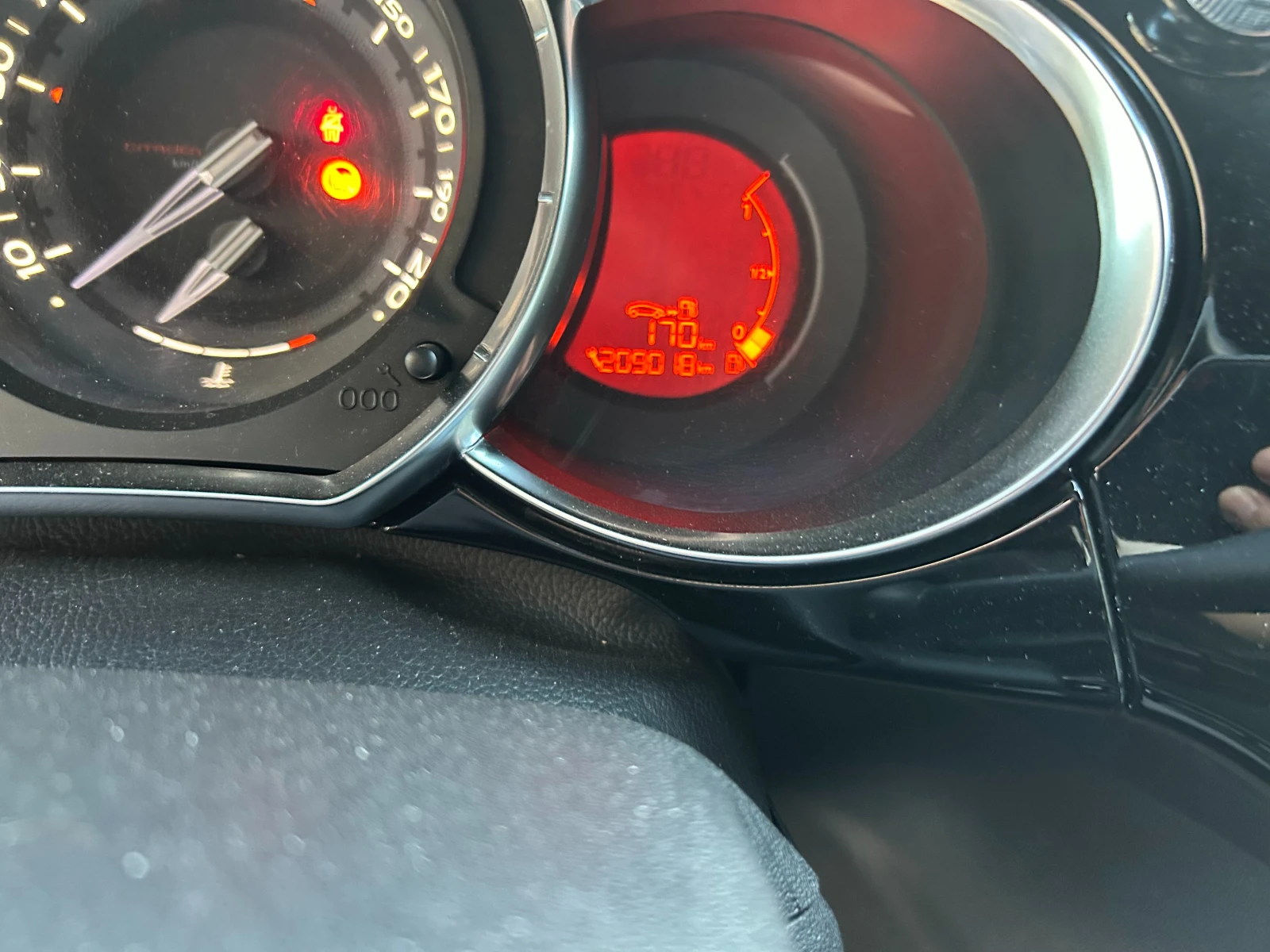 Citroen DS3 1.4 HDI - изображение 6