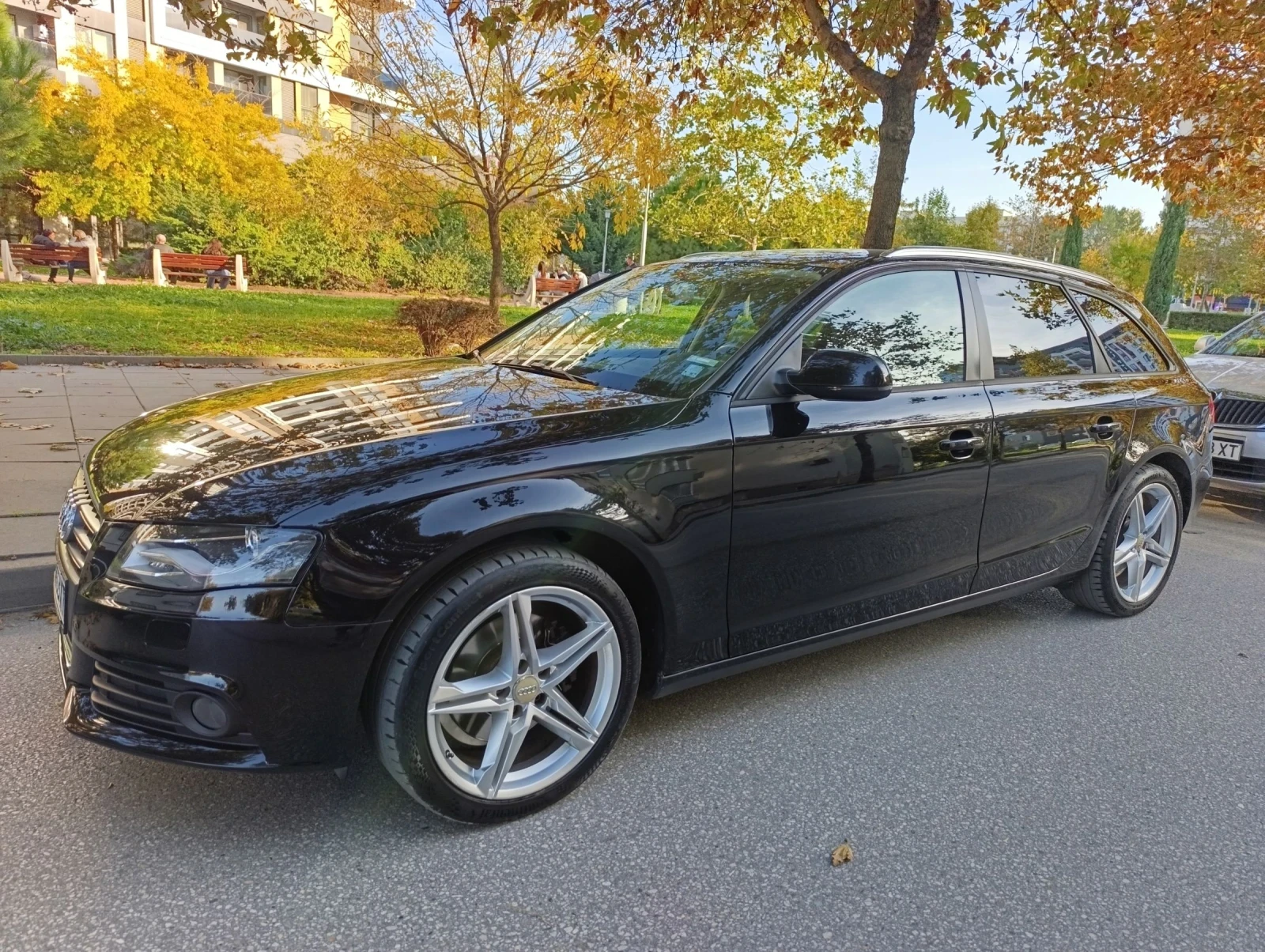 Audi A4 2, 0tdi-automatik/ EURO 5b/ - изображение 3