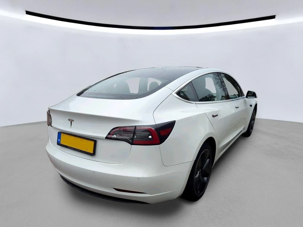 Tesla Model 3 Standard Range Plus - изображение 3