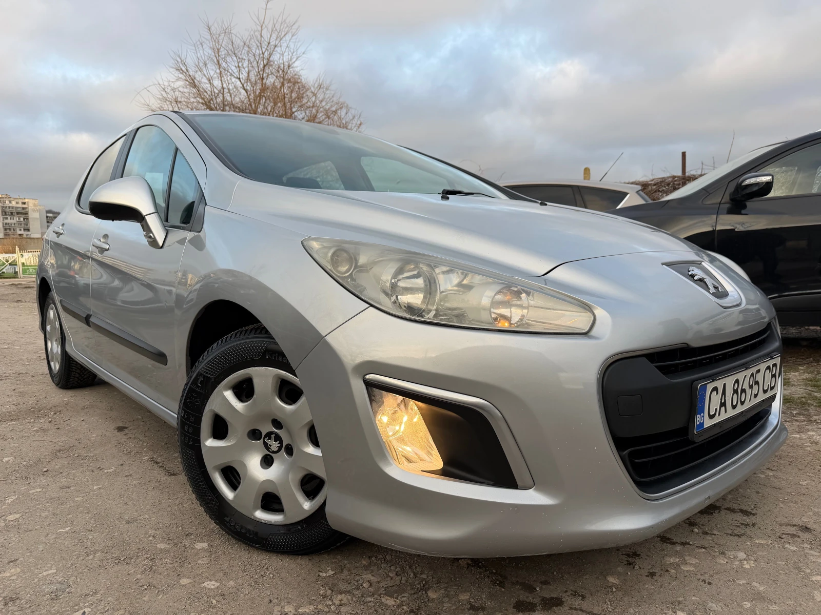 Peugeot 308 1.6HDI Г.О. АВТОКАСКО ОБСЛУЖЕН , снимка 3 - Автомобили и джипове - 53801981