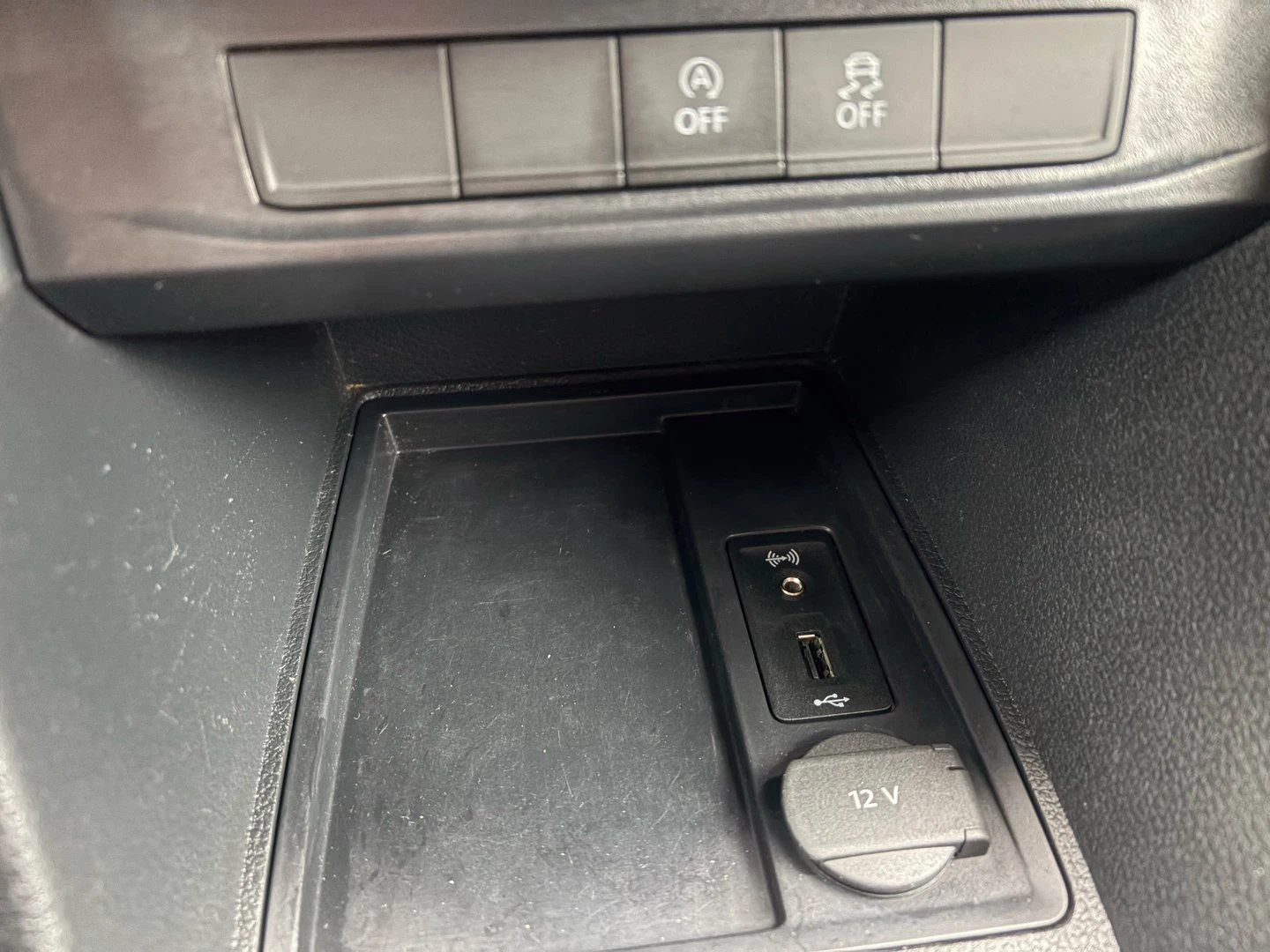 VW Caddy Kasten TDI BMT, снимка 14 - Автомобили и джипове - 56421204