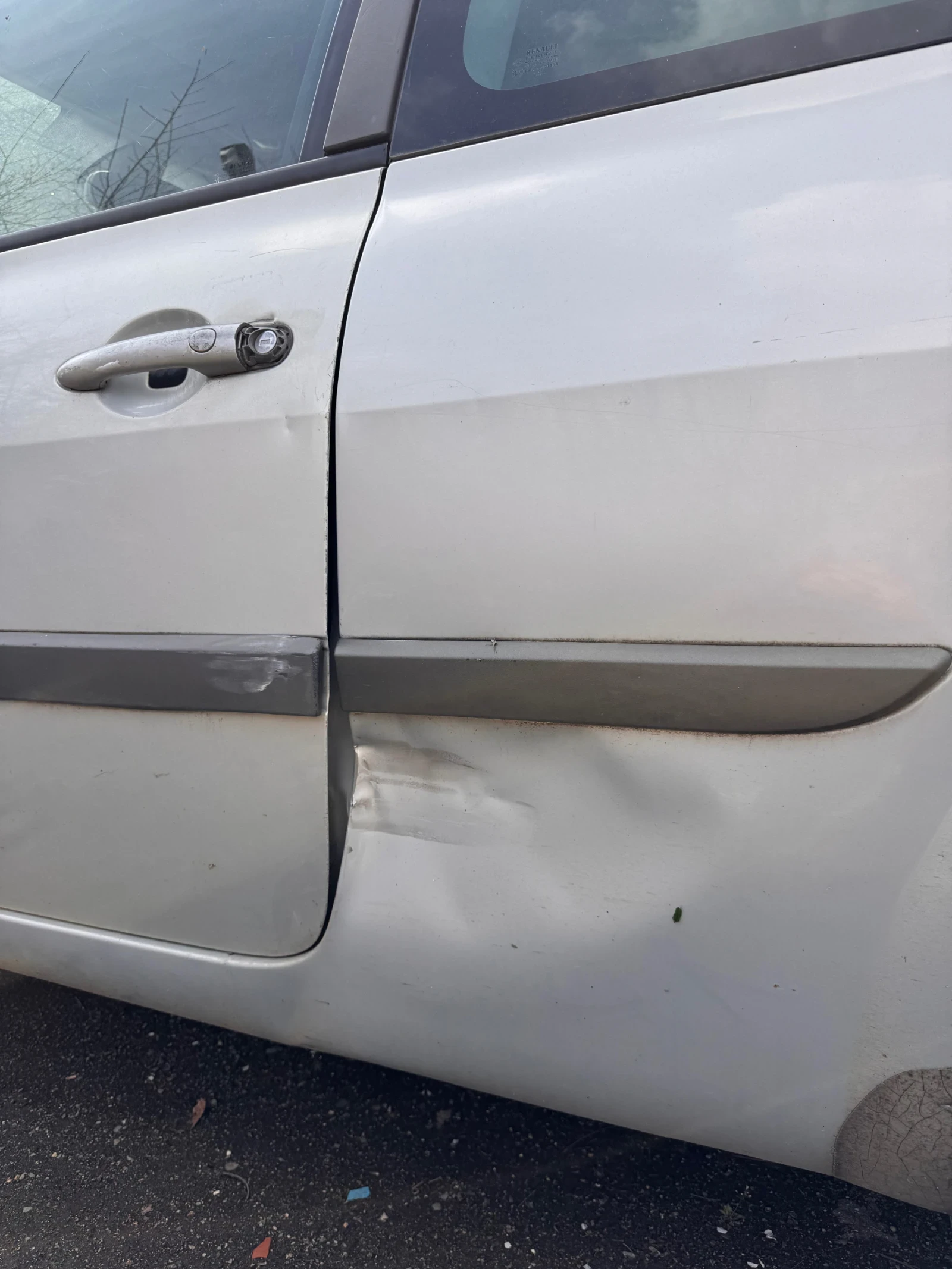 Renault Megane 1.6, снимка 5 - Автомобили и джипове - 54041666