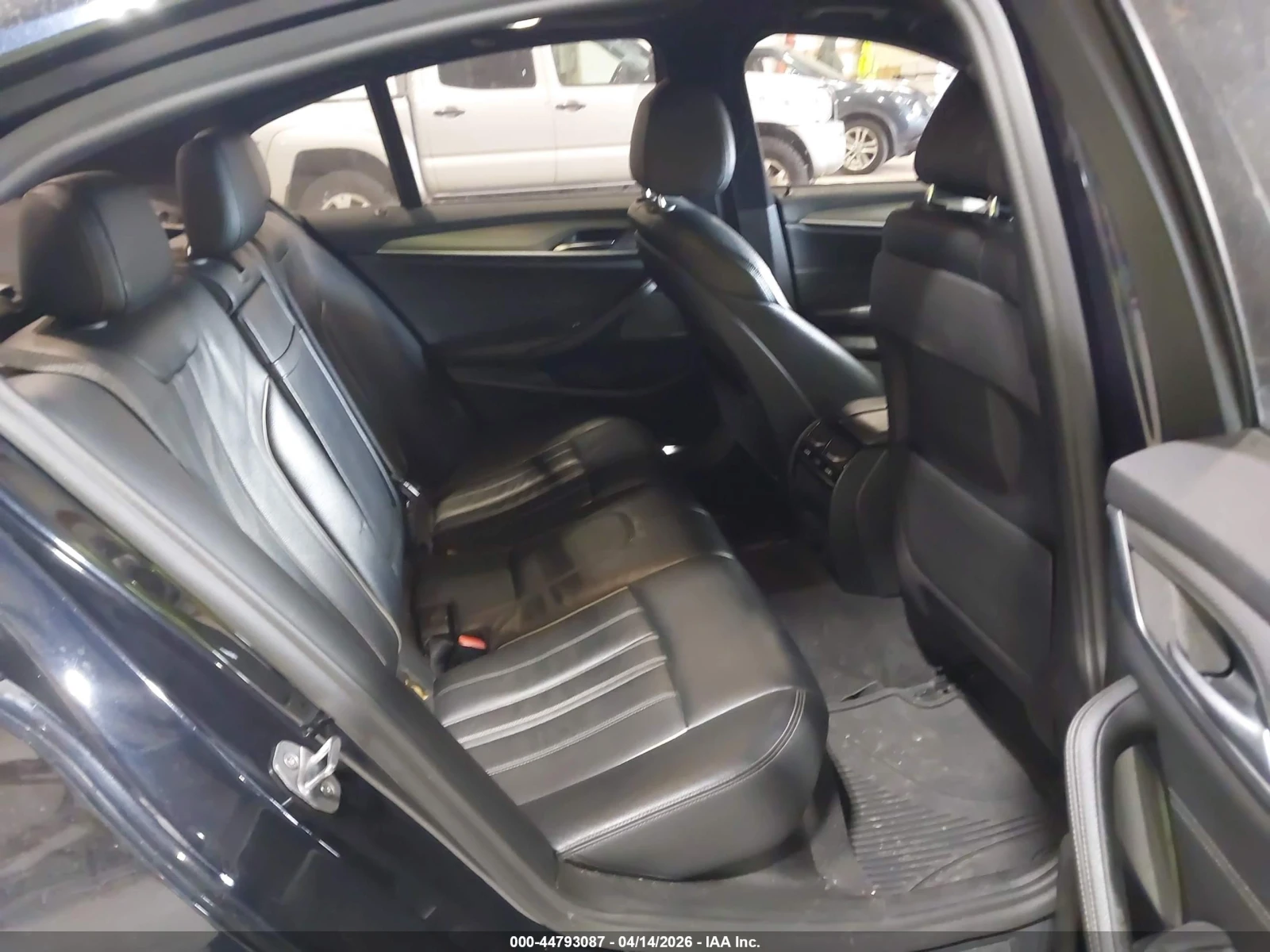 BMW 540 X-Drive* M-Pack* B58, снимка 10 - Автомобили и джипове - 54450911