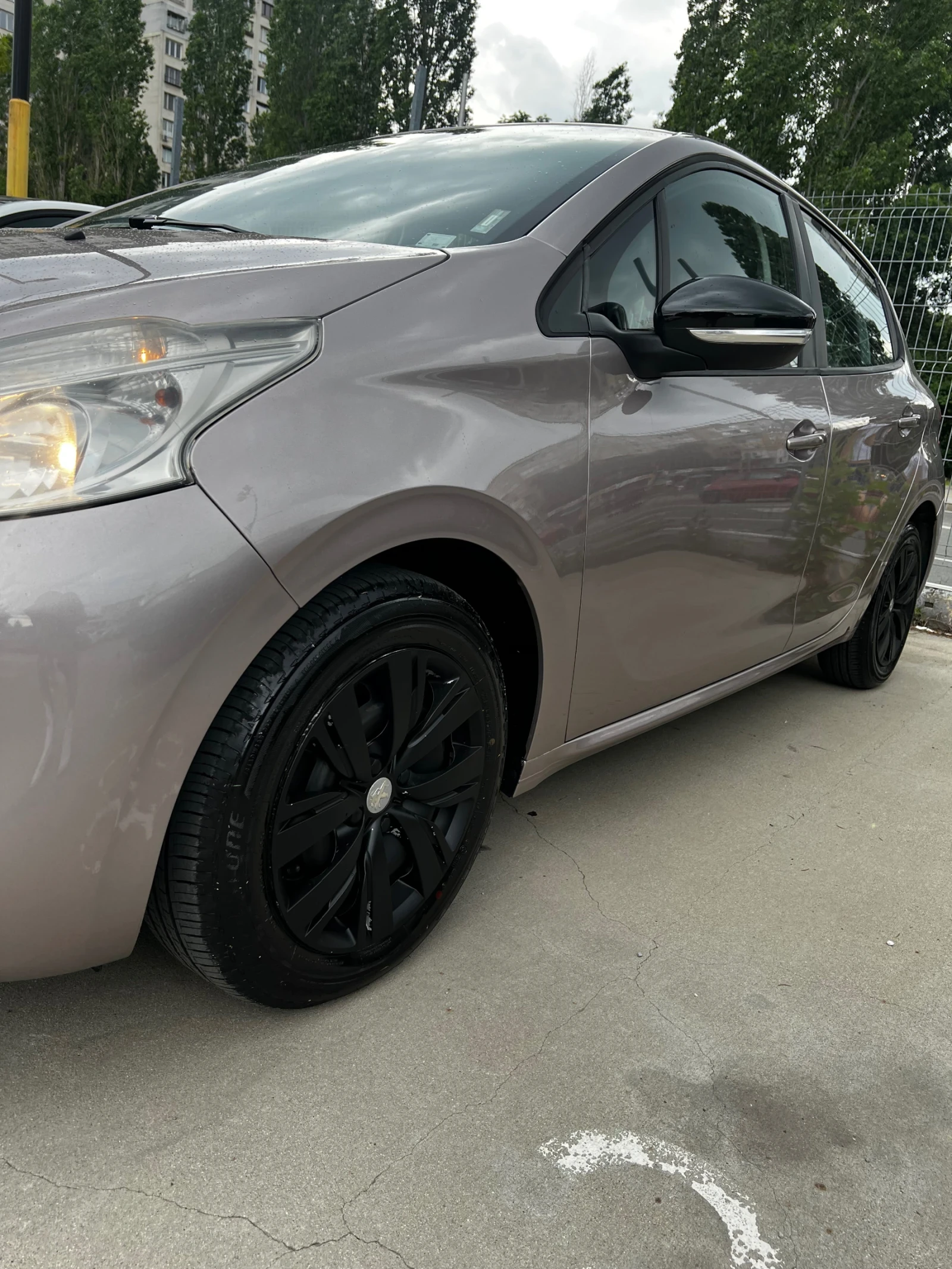 Peugeot 208, снимка 4 - Автомобили и джипове - 55084801