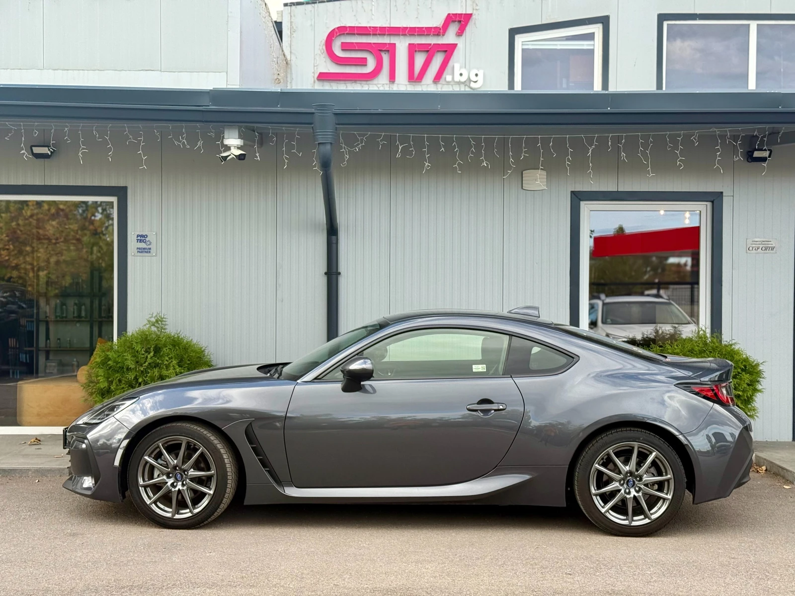 Subaru BRZ 2.4 PREMIUM, снимка 8 - Автомобили и джипове - 55108724