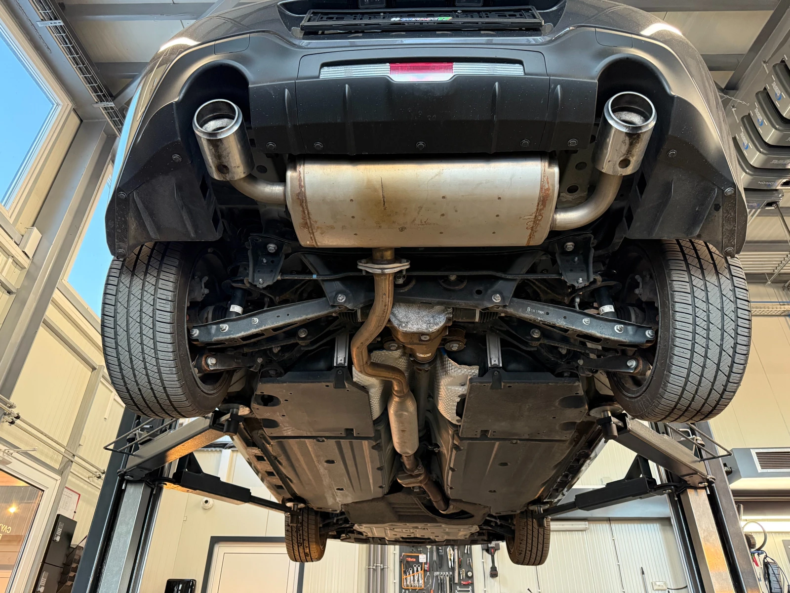 Subaru BRZ 2.4 PREMIUM, снимка 17 - Автомобили и джипове - 55108724