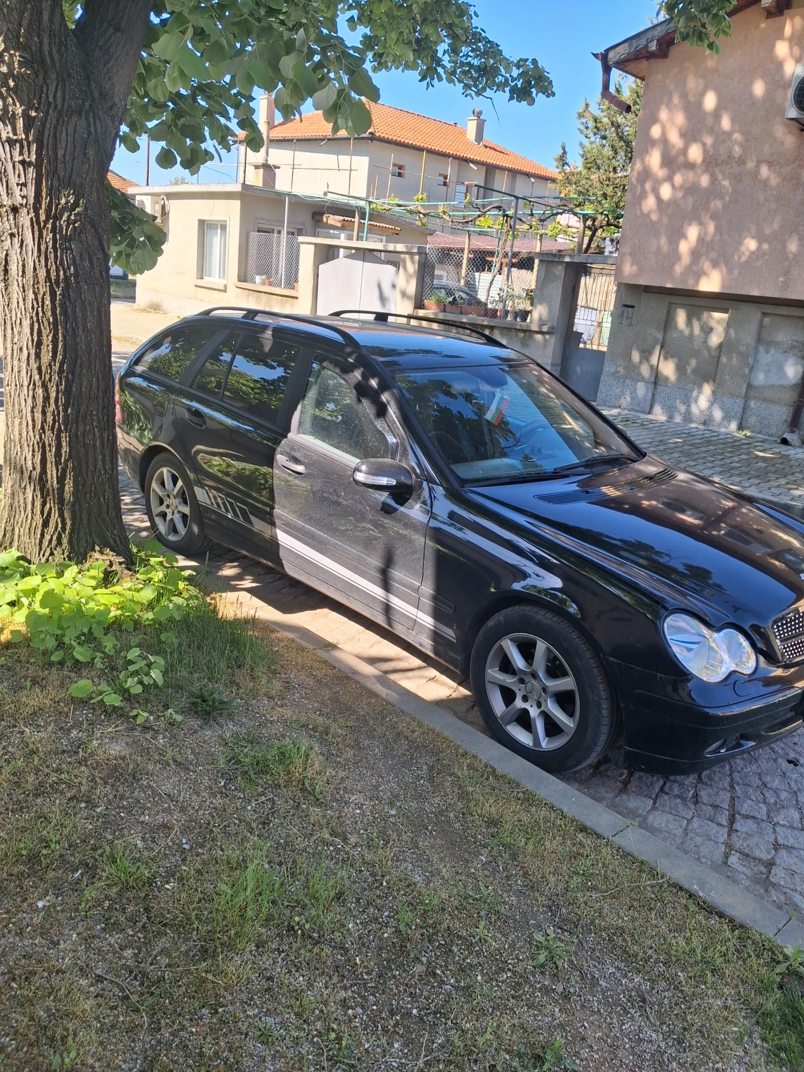 Mercedes-Benz C 200, снимка 3 - Автомобили и джипове - 55481781