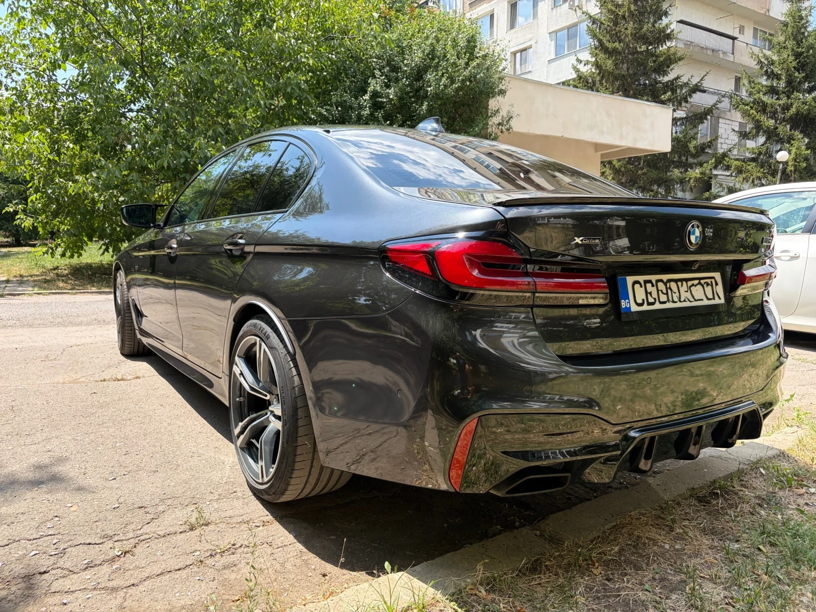 BMW 540 540i X Drive M Pack / Nappa /HUD /Harman K./ Валум, снимка 4 - Автомобили и джипове - 55593644