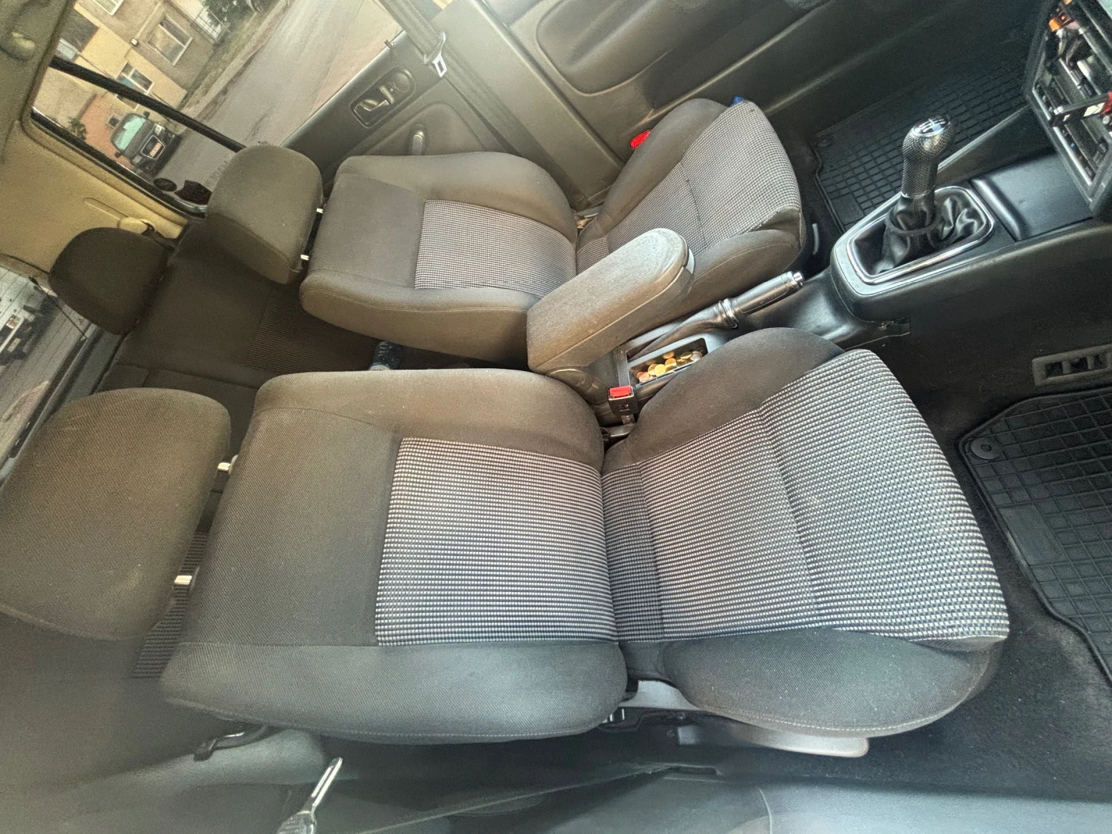 VW Golf 1.9 131 ASZ, снимка 11 - Автомобили и джипове - 55623489