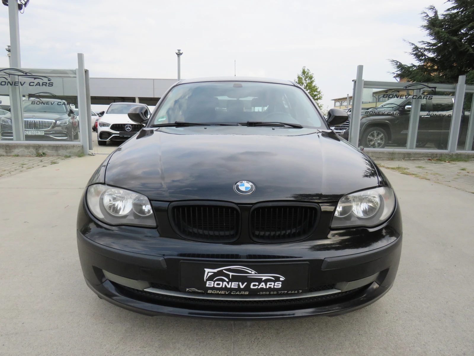 BMW 118 D* НОВ ВНОС - СЕРВИЗНА ИСТОРИЯ РЪЧКА 6 СКОРОСТИ* , снимка 2 - Автомобили и джипове - 55934637