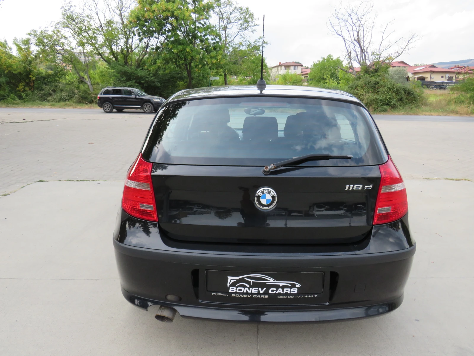 BMW 118 D* НОВ ВНОС - СЕРВИЗНА ИСТОРИЯ РЪЧКА 6 СКОРОСТИ* , снимка 6 - Автомобили и джипове - 55934637